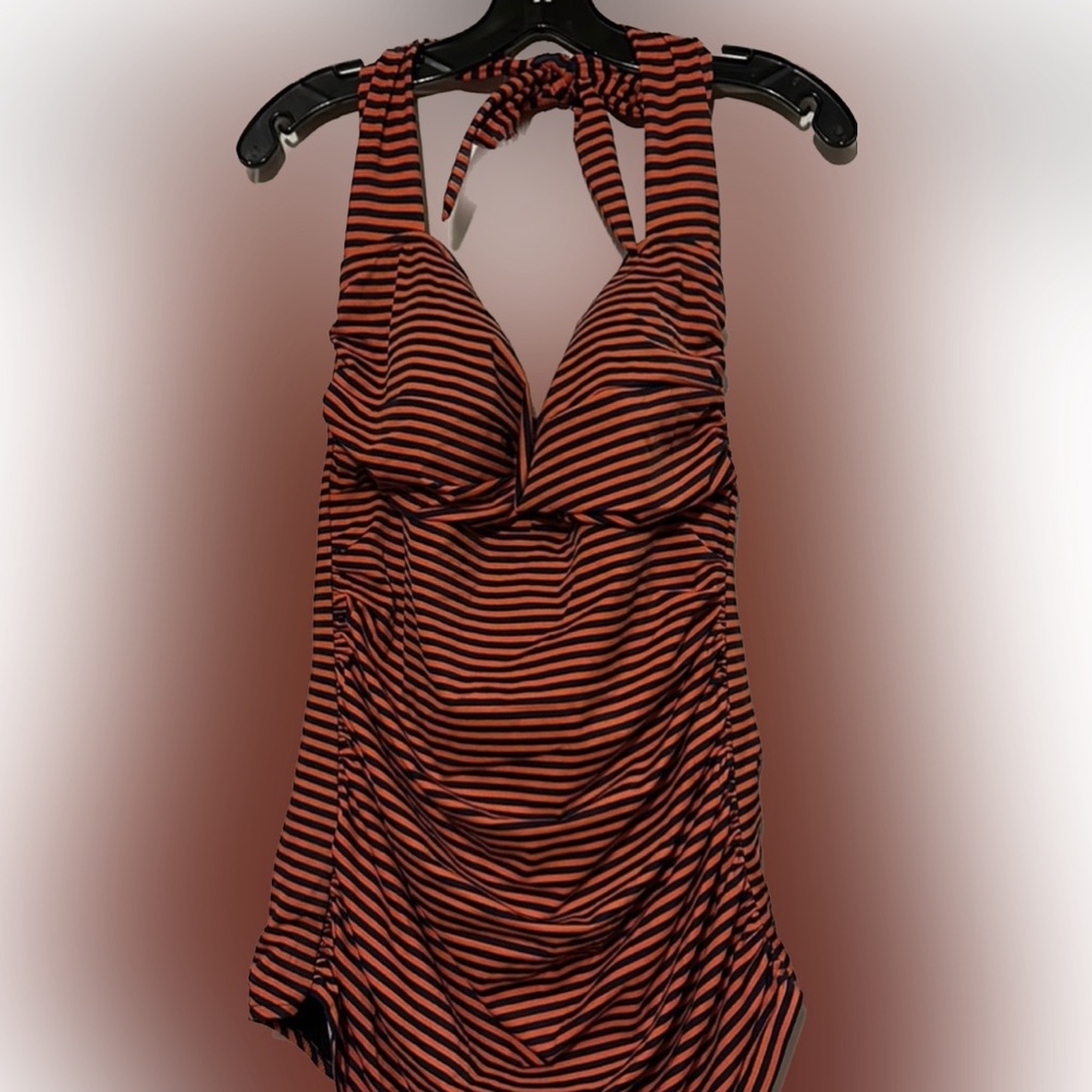One piece swimwear